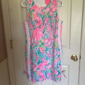NWT Lilly Pulitzer Mila Stretch Shift dress.Hot on the scene. Size 4
